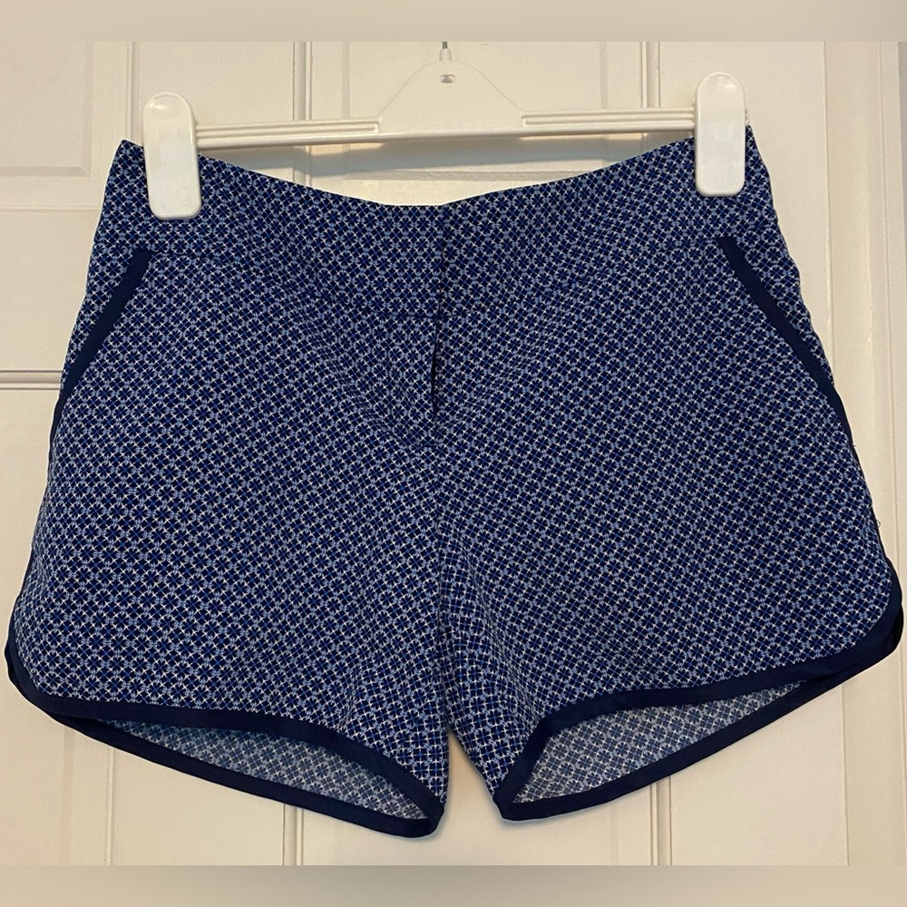 NWOT Outback Red shorts size 8